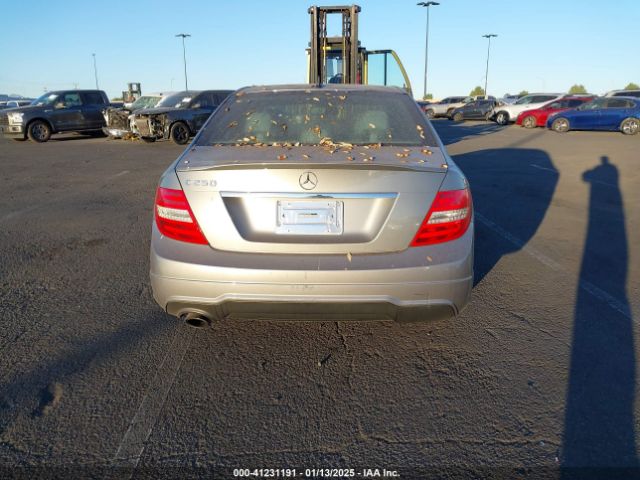 WDDGF4HB7EA929569 Mercedes-Benz C 250 Luxury/sport
