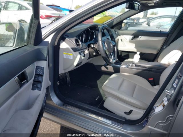 WDDGF4HB7EA929569 Mercedes-Benz C 250 Luxury/sport