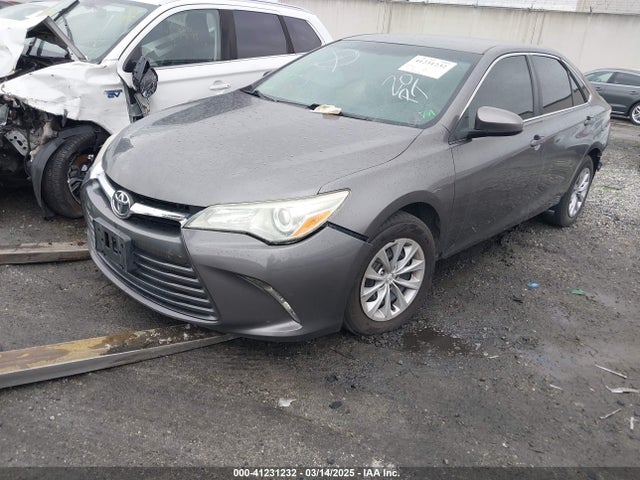 Toyota CAMRY LE 2016 4T1BF1FK8GU548462 Image 2
