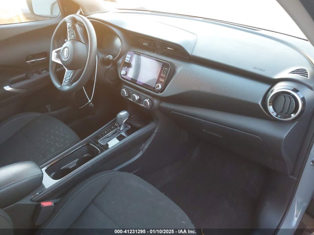3N1CP5CV0RL513880 Nissan Kicks Sv Xtronic Cvt