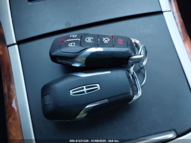 2LMTJ8KP6GBL58912 Lincoln Mkx Select