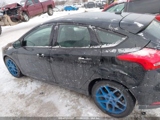 1FADP3M22HL222002 Ford FOCUS SEL