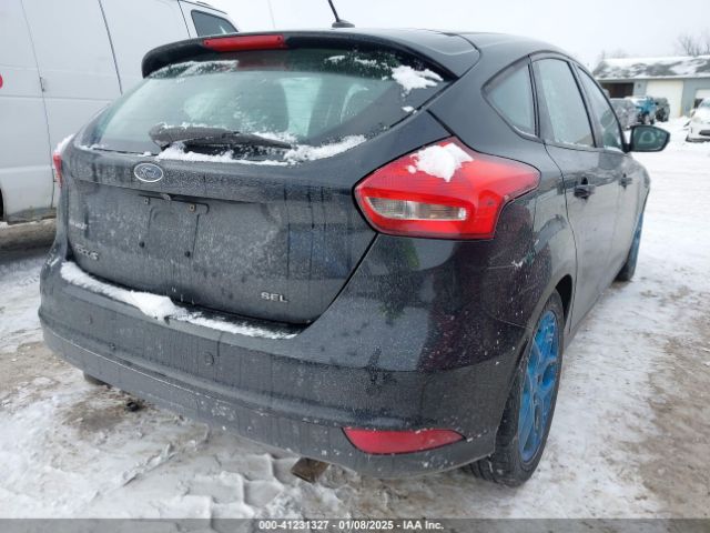 1FADP3M22HL222002 Ford FOCUS SEL