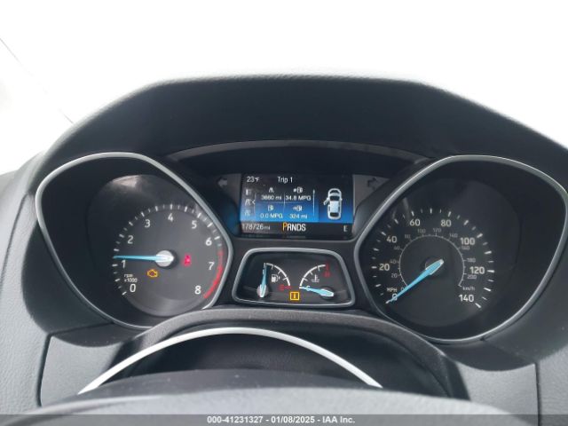 1FADP3M22HL222002 Ford FOCUS SEL