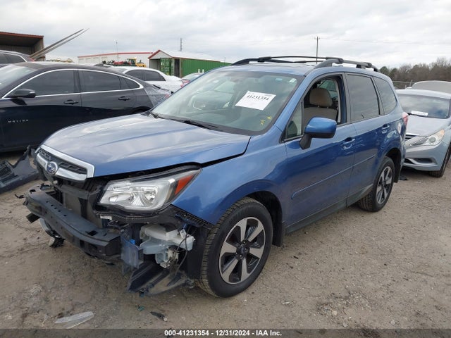 Subaru Forester 2.5i Premium 2017 JF2SJAGC2HH567482 Image 2