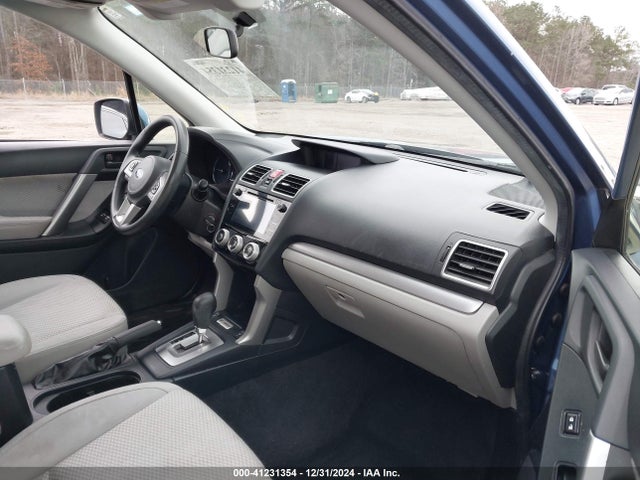 Subaru Forester 2.5i Premium 2017 JF2SJAGC2HH567482 Image 5