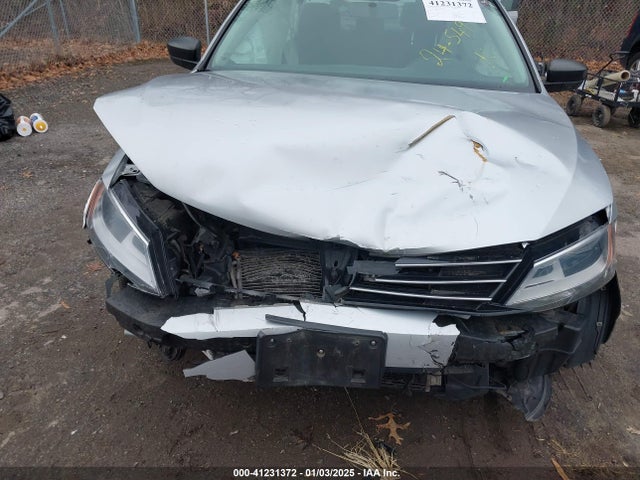 3VW2K7AJ4FM284464 Volkswagen Jetta 2.0l S