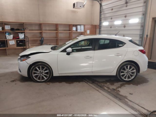 3MZBN1L35HM135468 Mazda Mazda3 Touring 2.5