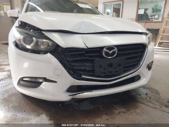 3MZBN1L35HM135468 Mazda Mazda3 Touring 2.5