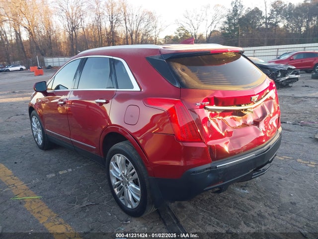 2019 CADILLAC XT5 1GYKNERS7KZ274932 Photo 2