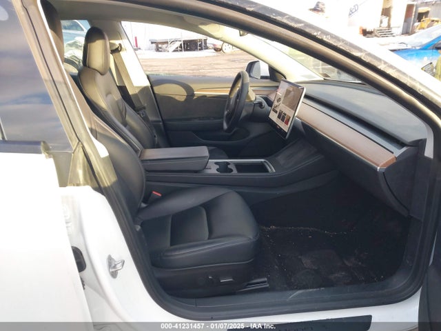 2022 TESLA MODEL 3 5YJ3E1EB8NF183736 Photo 4