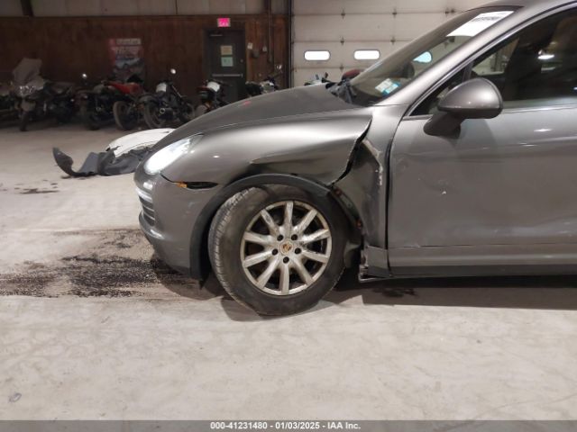 2013 PORSCHE CAYENNE WP1AA2A25DLA10300 Photo 5