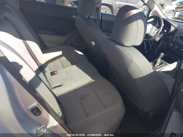 KIA FORTE LX 2016 KNAFK4A64G5466068 Image 8