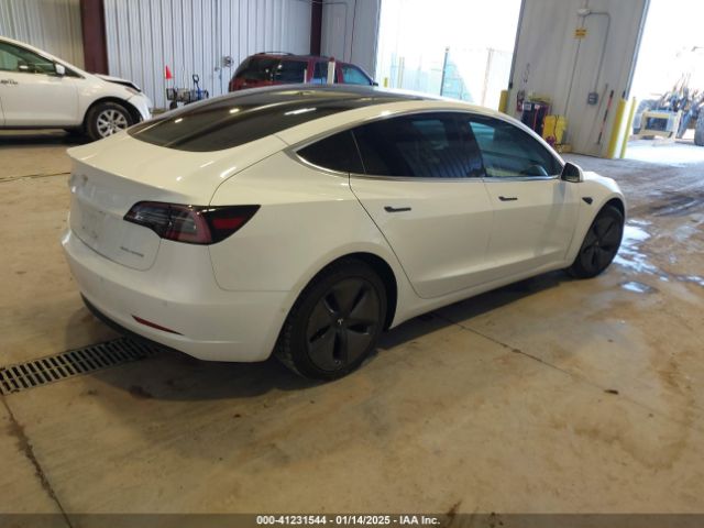 2018 TESLA MODEL 3 5YJ3E1EB4JF096748 Photo 3