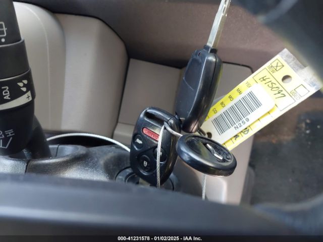 5FNYF3H22FB013108 Honda PILOT LX
