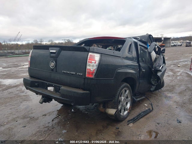 2002 CADILLAC ESCALADE EXT 3GYEK63NX2G273854 Photo 3