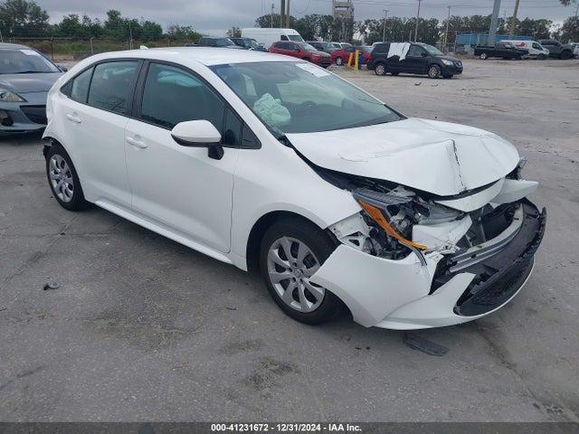 Toyota COROLLA LE 2021 5YFEPMAE9MP198950 Image 1