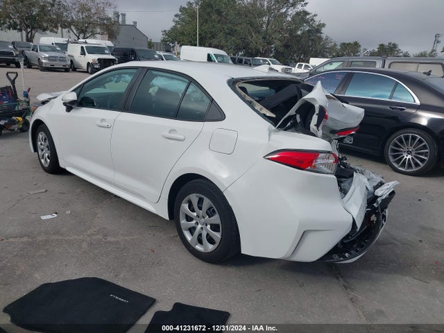 Toyota COROLLA LE 2021 5YFEPMAE9MP198950 Image 3