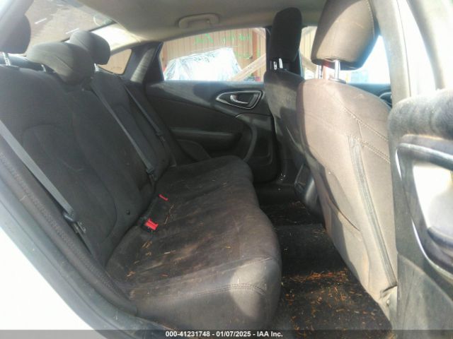 1C3CCCAB2FN575075 Chrysler 200 Limited