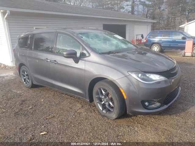 Chrysler Pacifica Touring L 2018 2C4RC1BG6JR309543 головне зображення