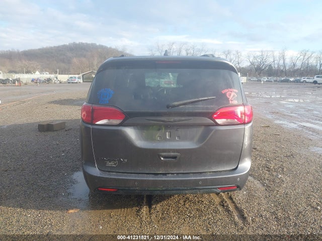 Chrysler Pacifica Touring L 2018 2C4RC1BG6JR309543 Image 17