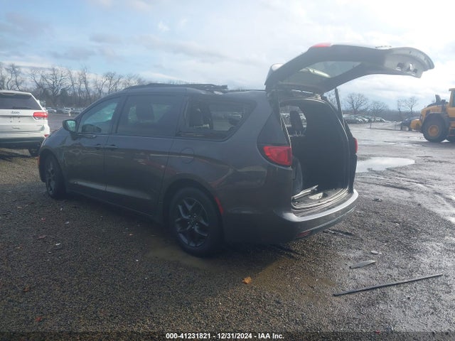 Chrysler Pacifica Touring L 2018 2C4RC1BG6JR309543 Image 3