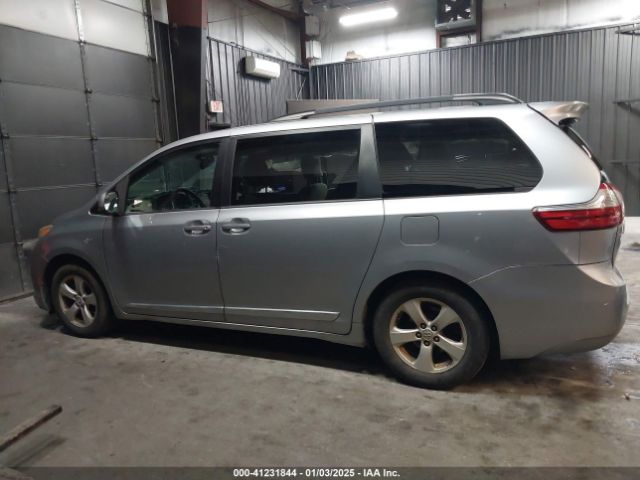 5TDKK3DC0FS537112 Toyota Sienna Le 8 Passenger