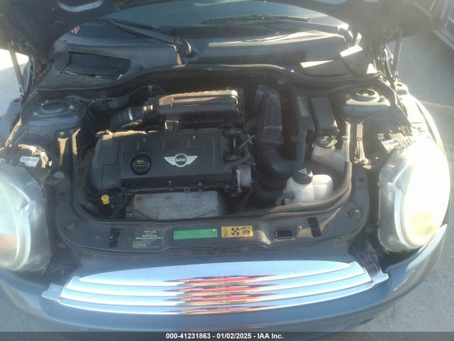 2010 MINI COOPER CLUBMAN WMWML3C54ATX51018 Photo 9