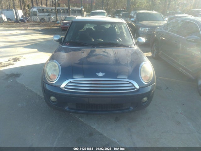 2010 MINI COOPER CLUBMAN WMWML3C54ATX51018 Photo 5