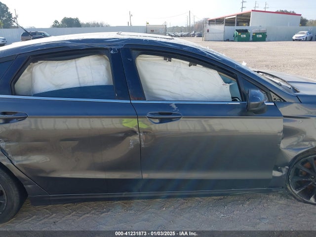 3FA6P0H7XHR142008 Ford FUSION SE