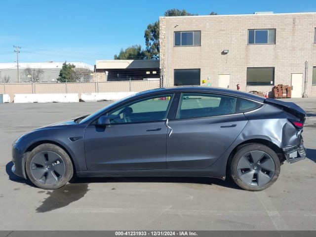 5YJ3E1EB3NF163989 Tesla Model 3 Long Range Dual Motor All-wheel Drive