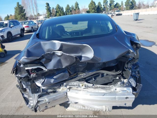 5YJ3E1EB3NF163989 Tesla Model 3 Long Range Dual Motor All-wheel Drive