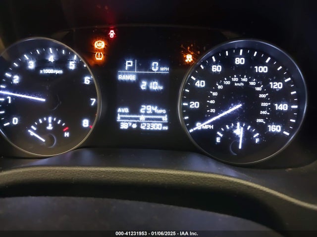 5NPD84LF1HH091988 Hyundai ELANTRA SE