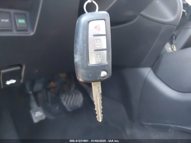 Nissan ROGUE S 2017 JN8AT2MT4HW401284 Image 11