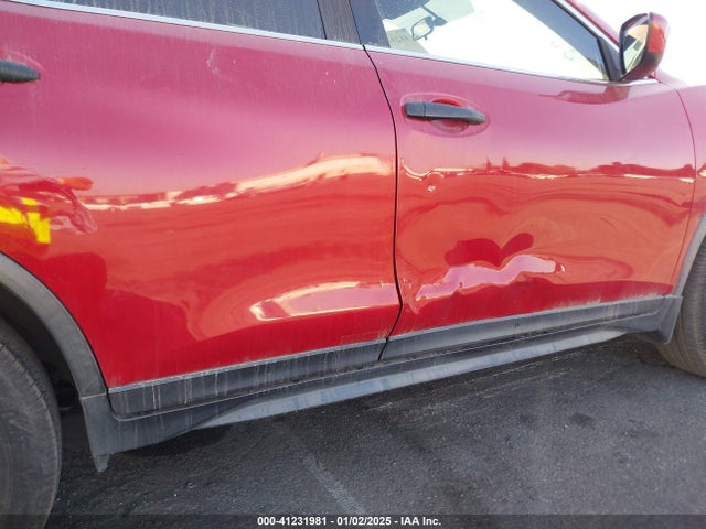 Nissan ROGUE S 2017 JN8AT2MT4HW401284 Image 17