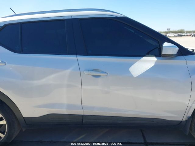 3N1CP5CU3KL525065 Nissan KICKS SV