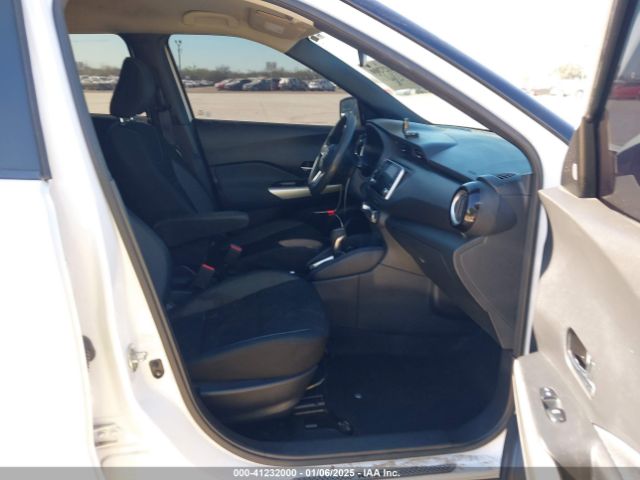 3N1CP5CU3KL525065 Nissan KICKS SV