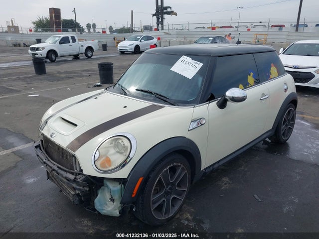 2007 MINI COOPER S WMWMF735X7TL91521 Photo 1