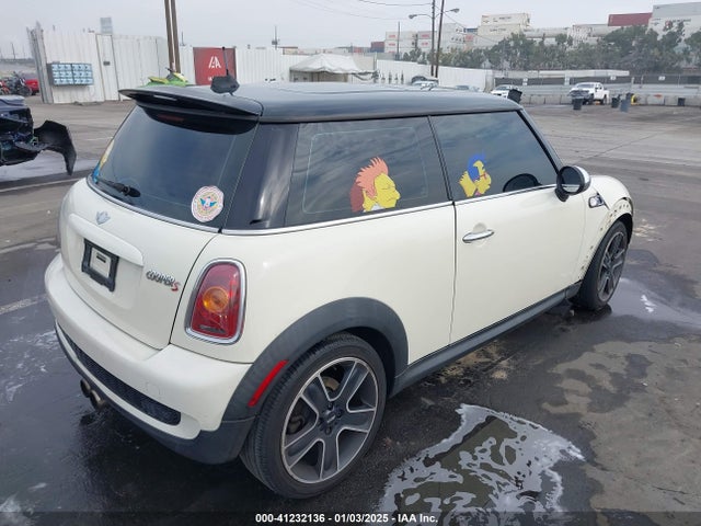 2007 MINI COOPER S WMWMF735X7TL91521 Photo 3