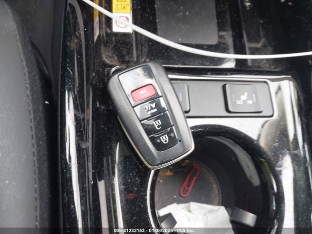 JTDKARFP0L3137330 Toyota Prius Prime Xle
