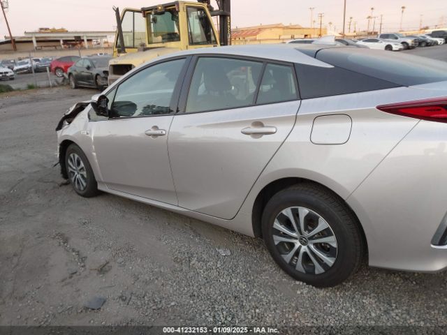 JTDKARFP0L3137330 Toyota Prius Prime Xle