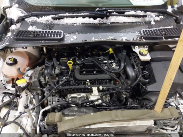 1FMCU9GD5KUA98867 Ford ESCAPE SE
