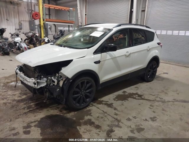 1FMCU9GD5KUA98867 Ford ESCAPE SE