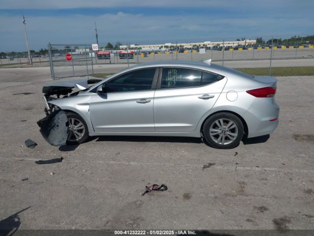 5NPD84LFXHH033703 Hyundai ELANTRA SE