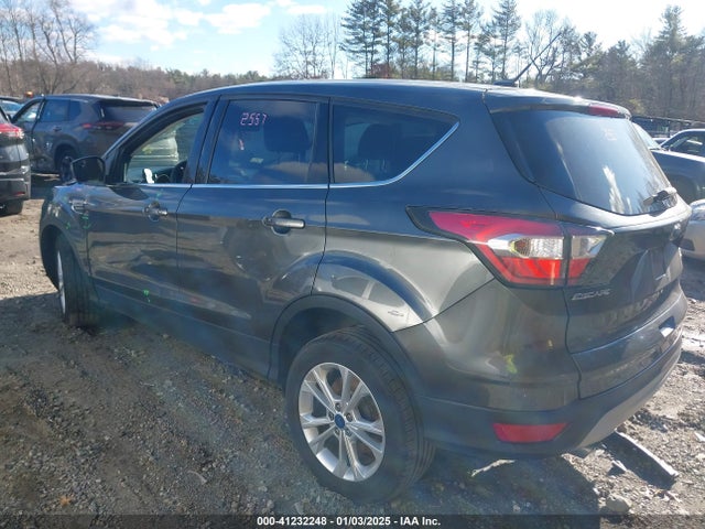 Ford ESCAPE SE 2017 1FMCU9GD4HUA32965 Image 3