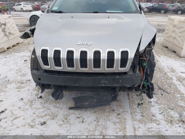 1C4PJLCB1GW297555 Jeep Cherokee Latitude