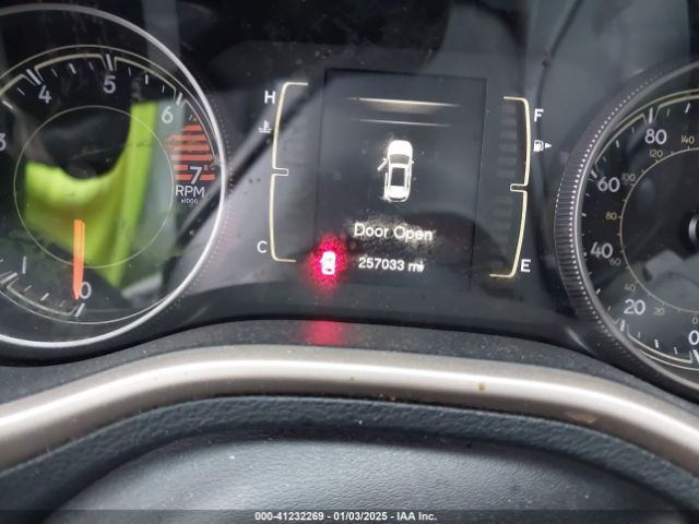 1C4PJLCB1GW297555 Jeep Cherokee Latitude