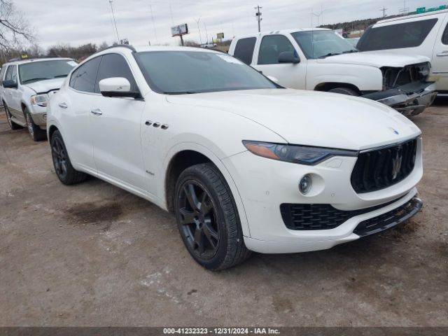 2018 MASERATI LEVANTE ZN661XUS8JX259578