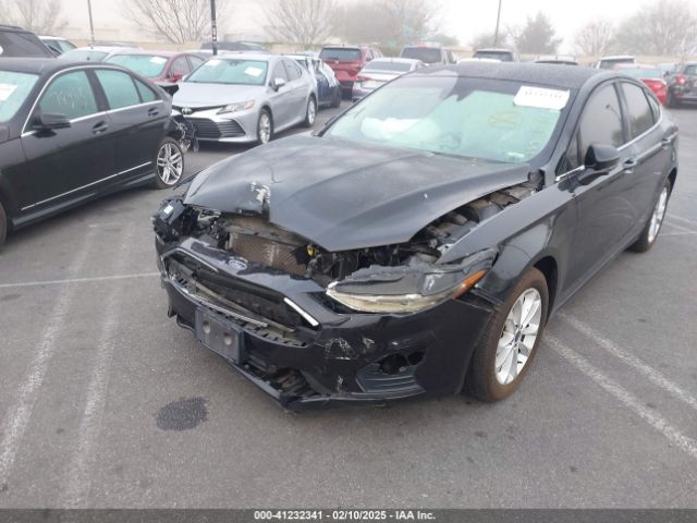3FA6P0HD9KR114648 Ford FUSION SE