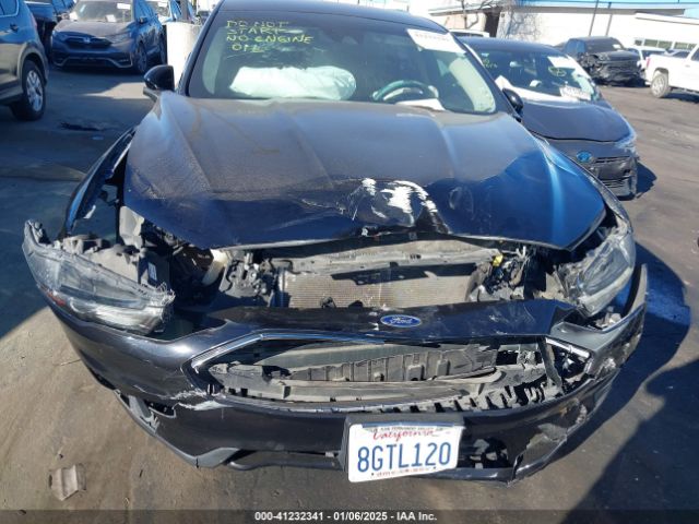 3FA6P0HD9KR114648 Ford FUSION SE